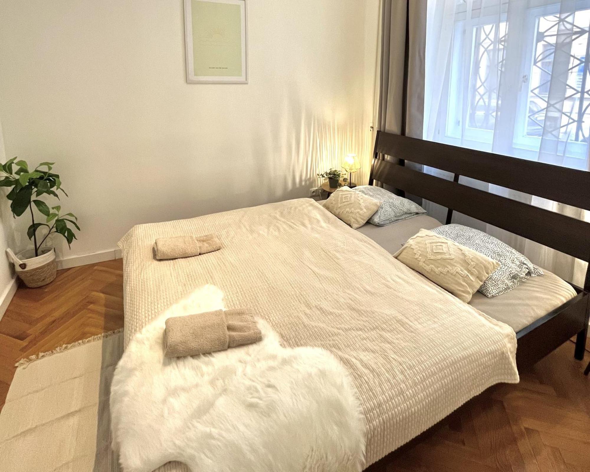 Apartment Mia - Old Town, Ac Bratislava Luaran gambar