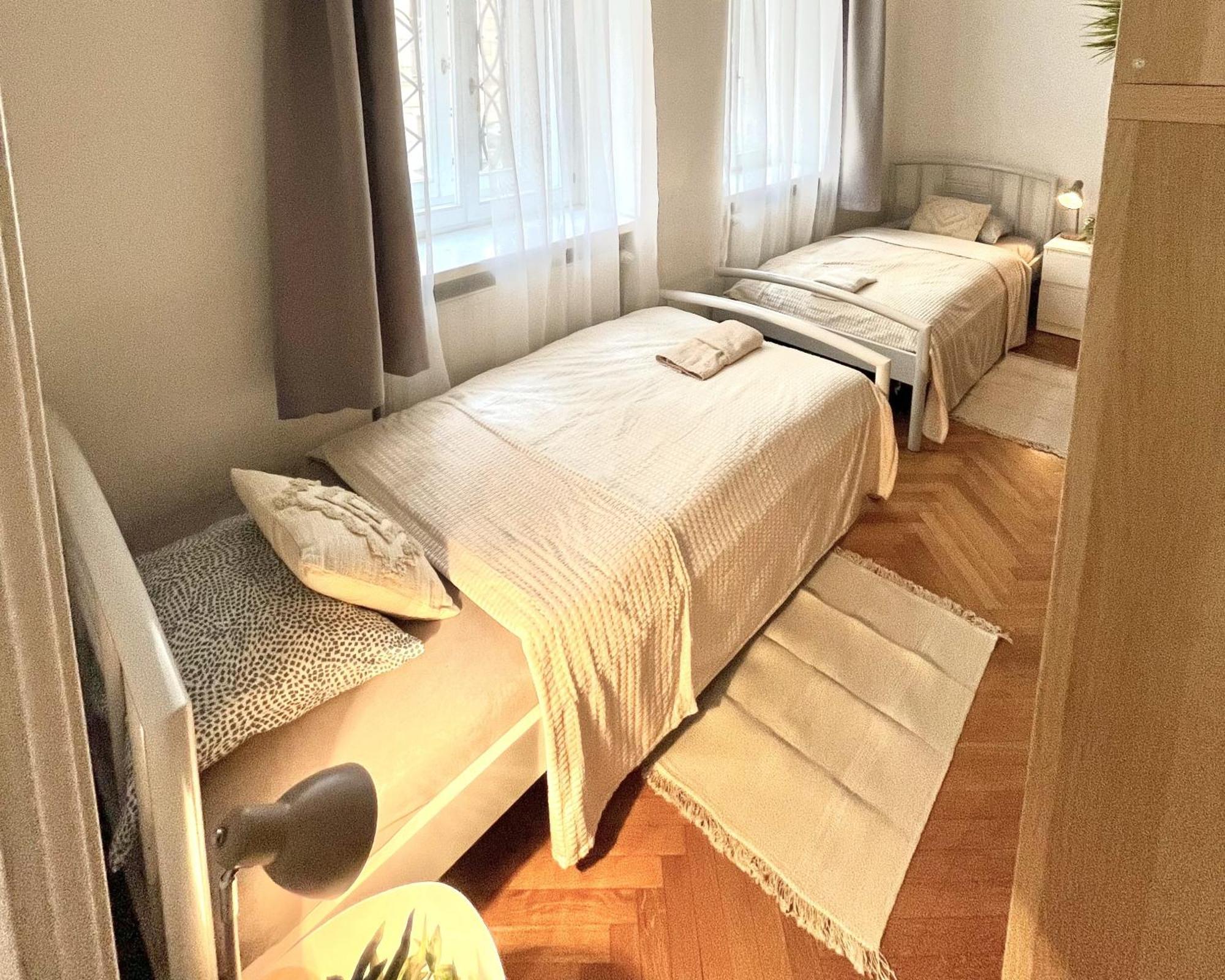 Apartment Mia - Old Town, Ac Bratislava Luaran gambar